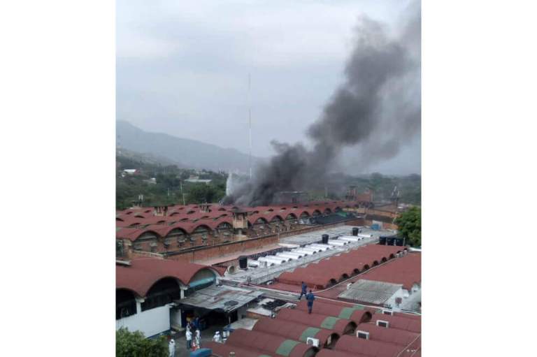 Alarma por incendio durante intento de amotinamiento en la cárcel de Cúcuta