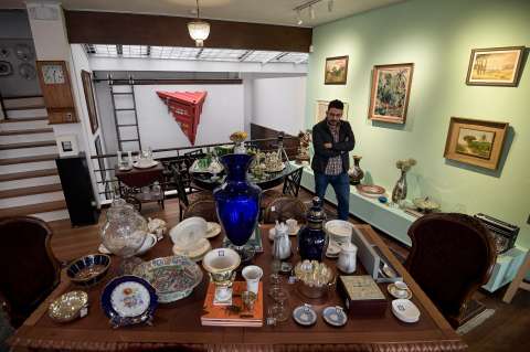 La Independencia: entre antigüedades y el pulso de las subastas de arte en Bogotá 