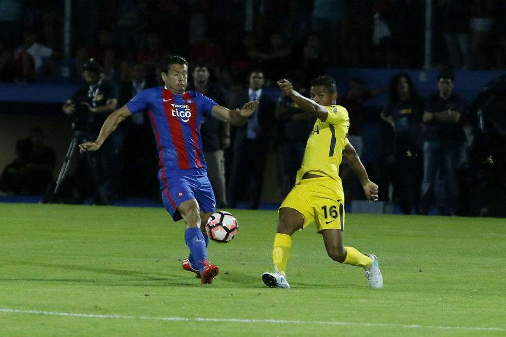 Wilmar Barrios anotó gol en la victoria de Boca Juniors contra Cerro Porteño. / EFE