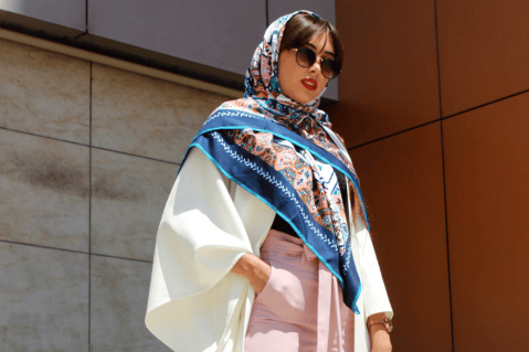 Cinco accesorios de moda que debería tener en su armario