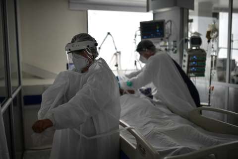 Denuncian desabastecimiento de medicamentos esenciales en las UCI del país