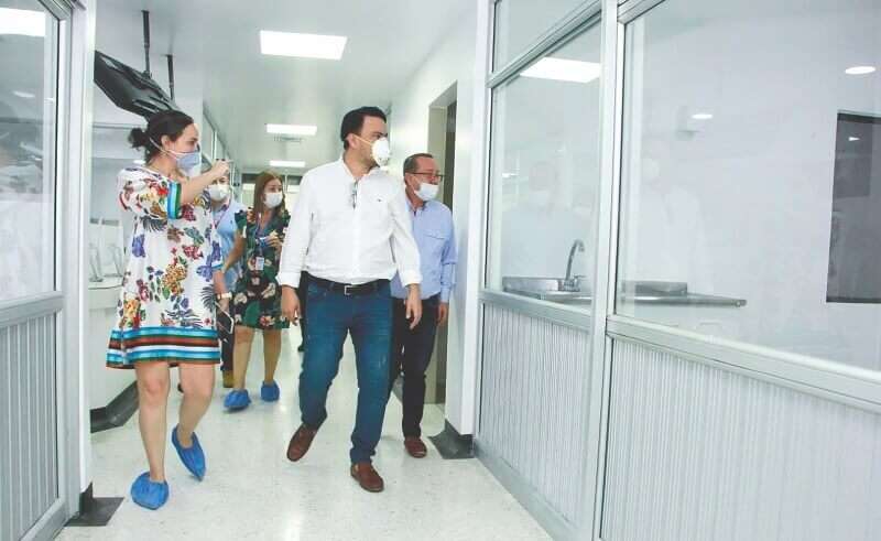 El alcalde de Villavicencio, Felipe Harman, durante la inauguración de la clínica Carlos Nieto. / Alcaldía de Villavicencio