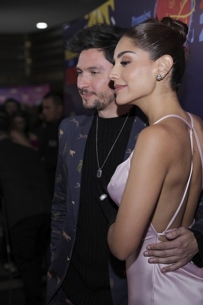 Paparazzi Diego Sáenz y Laura Barjum