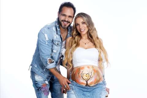 “¡Estoy embarazada!”. Así dio a conocer su estado la cantante Laura Mayolo.