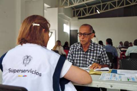 Gobierno prepara nuevo régimen para proteger a usuarios de energía y gas