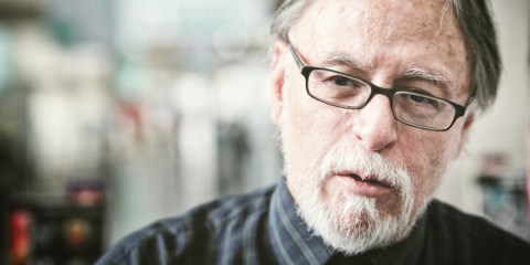 David Huerta, al ganar premio FIL: ‘En México hay cierto desdén por la poesía’