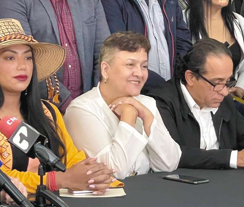 Luz María Múnera (centro) pelea por ser la tercera representante del Pacto en Antioquia. / Archivo Particular - Pacto Histórico