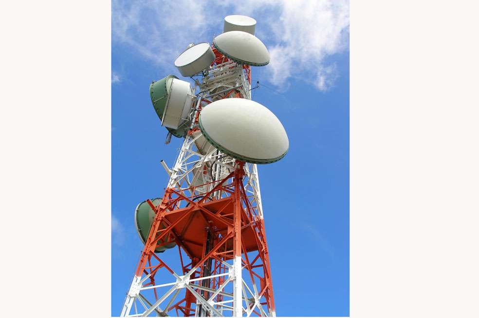 Se calcula que Claro y Movistar han invertido alrededor de $7 billones en infraestructura de comunicaciones. / Archivo