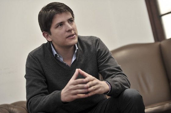 Miguel Uribe inscribe formalmente su candidatura a la Alcaldía de Bogotá