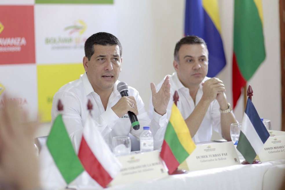 Edwin Besaile (derecha) durante el encuentro del Órgano Colegiado de Administración y Decisión Regional Caribe, que se realizó en febrero de este año. / Foto: Gobernación de Bolívar