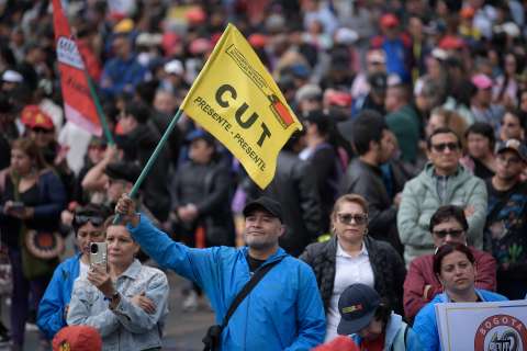 Nuevo decreto laboral genera tensiones entre gremios y empresarios
