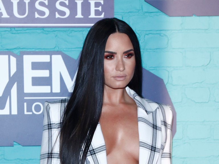Demi Lovato y las secuelas de su sobredosis: daño cerebral y problemas de visión