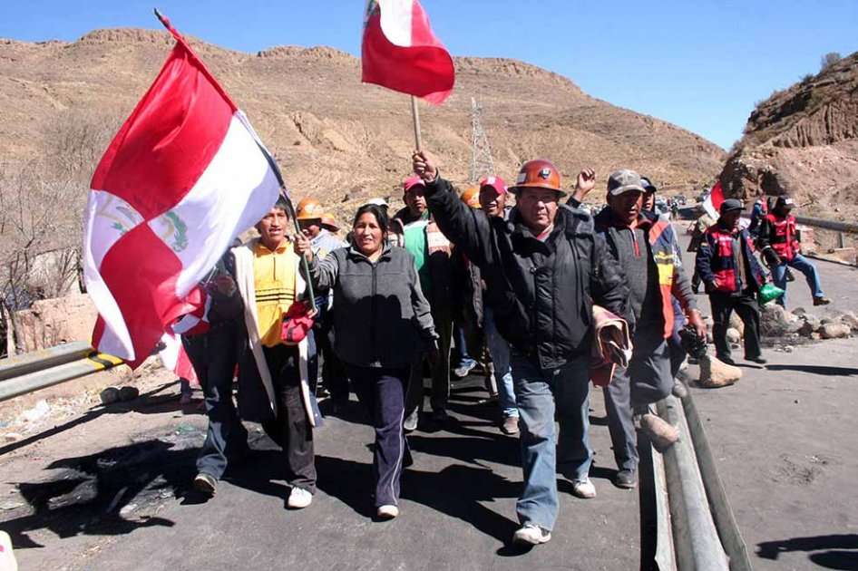 Ciudadanos potosinos celebran la llegada del Comité Cívico Potosinista. / EFE