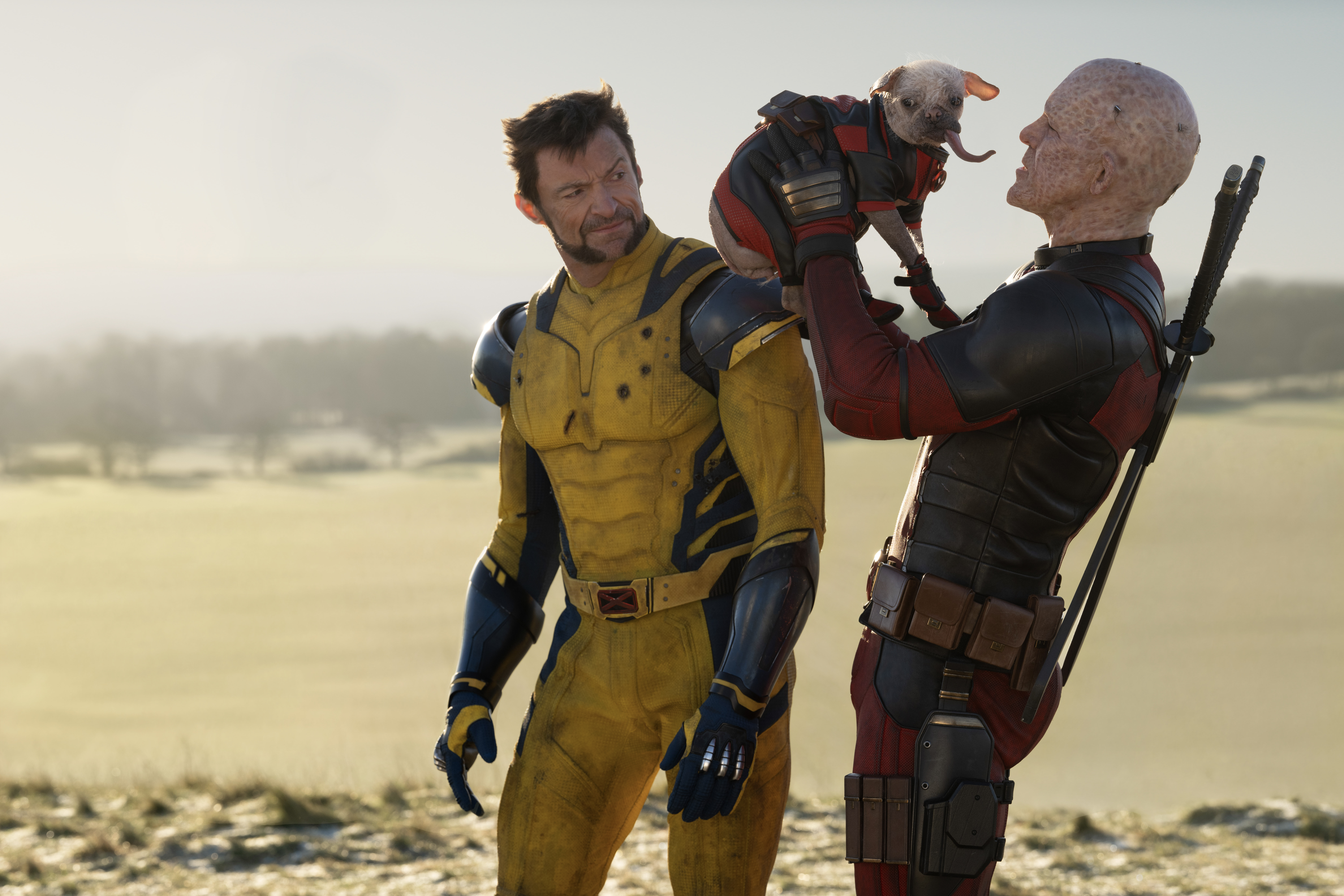 MADRID, 24/07/2024.- Fotograma de la cinta 'Deadpool y Lobezno' protagonizada por Ryan Reynolds (d) y Hugh Jackman. Más de 365 millones de personas vieron el primer avance de 'Deadpool y Lobezno' en 24 horas, una cifra que demuestra el interés que ha despertado esta película que une a dos personajes del universo Marvel, un antihéroe y un superhéroe, y que es la tercera entrega de la saga protagonizada por Ryan Reynolds. EFE/ 2024 20th Century Studios/ 2024 Marvel SOLO USO EDITORIAL/SOLO DISPONIBLE PARA ILUSTRAR LA NOTICIA QUE ACOMPAÑA (CRÉDITO OBLIGATORIO)