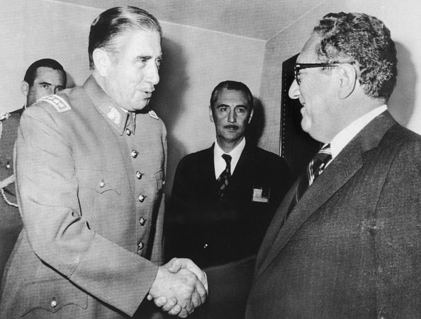 Henry Kissinger y personalidades del mundo