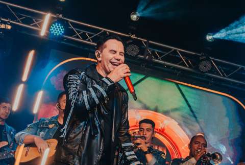 Jhonny Rivera lidera ‘Volveremos Fest’: se sumó todo el mundo"