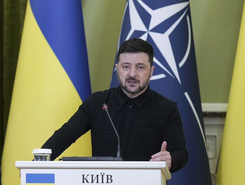 KYIV (Ukraine), 03/02/2026.- Ukrainian President Volodymyr Zelensky speaks at a press conference during a meeting with NATO Secretary General Mark Rutte in Kyiv, Ukraine, 03 February 2026. (Rusia, Ucrania, Kiev) EFE/EPA/STRINGER