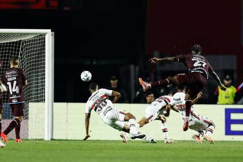 Dairon Asprilla hizo un golazo en la Sudamericana y dicen que es uno de los mejores del año