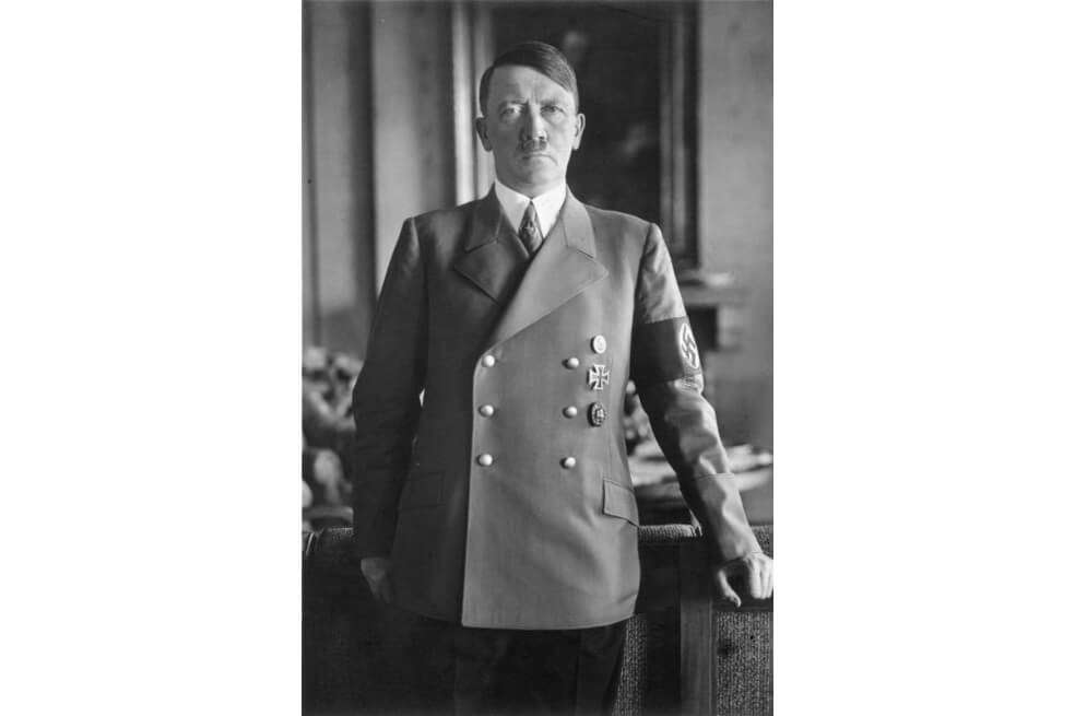 El cartel de la exposición virtual, que estará accesible hasta el 30 de septiembre, remite al voto que precedió al nombramiento como canciller de Hitler, el 30 de enero de 1933. / Archivo particular