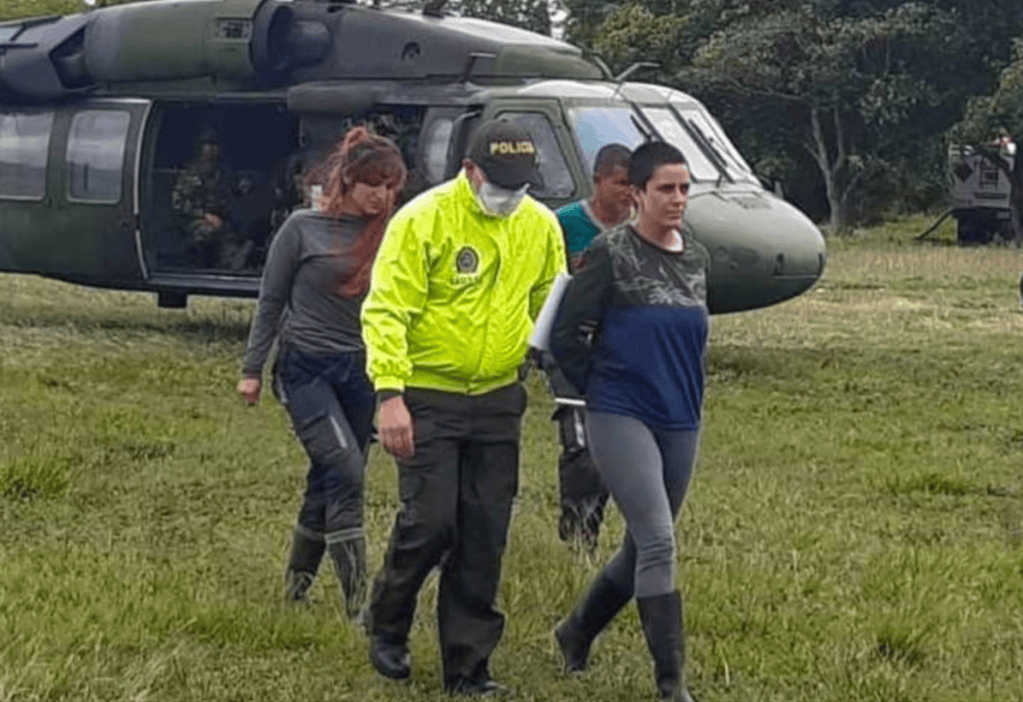 Alias ‘Violeta’ es enviada a la cárcel por el atentado al Centro Comercial Andino.