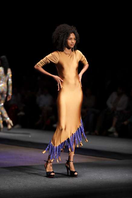 DISEÑADORA THELMA ESPINA