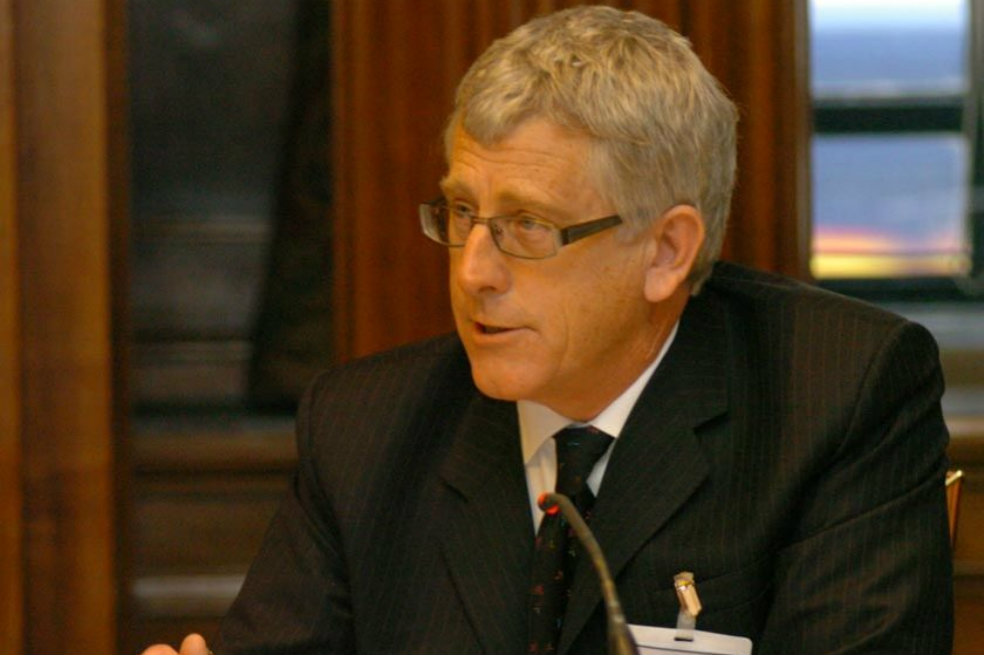 Dick Sawle, gobernante de las Malvinas, celebró el triunfo del sí en el referendo.