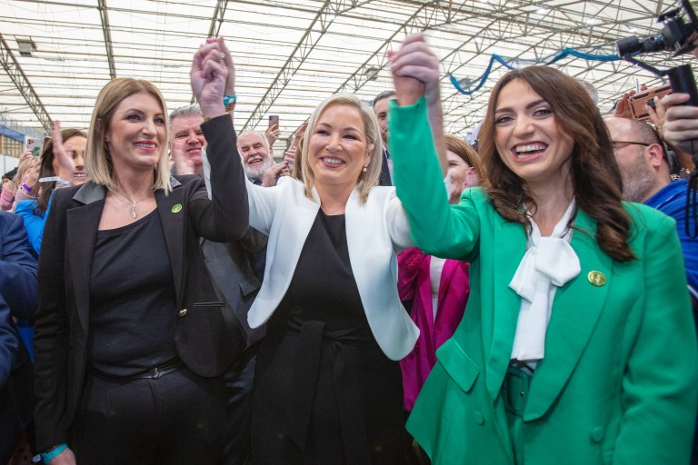El Sinn Fein busca una “nueva era” en Irlanda del Norte, tras históricos comicios