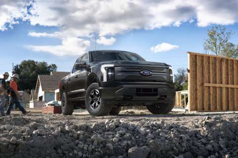 Ford fabricará más unidades de la versión eléctrica de su exitosa camioneta