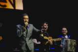 Jhon Alex Castaño convirtió el Movistar Arena en la gran fonda del ‘Rey del Chupe’