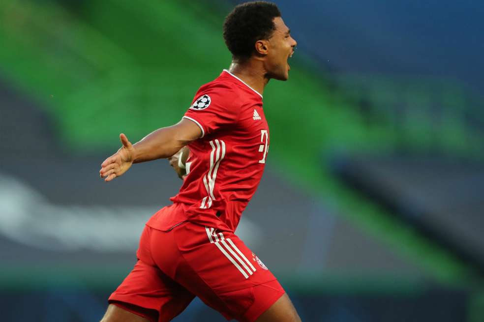 Serge Gnabry celebra uno de los goles que anotó este miércoles en la victoria por 3-0 sobre el Lyon.