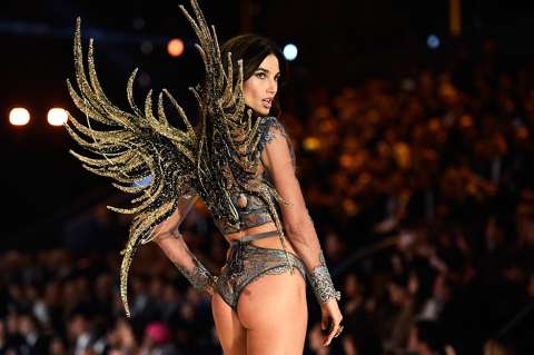 Desfile de Victoria’s Secret llega a la televisión