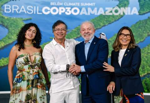 ¿Por qué “fracasan” las cumbres interregionales?