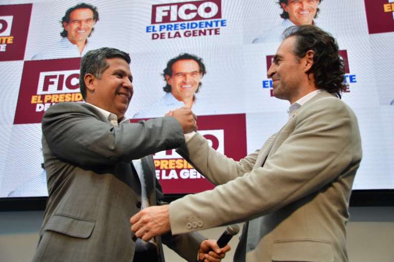 Imágenes de la inscripción de Federico Gutiérrez y Rodrigo Lara como fórmula del Equipo por Colombia