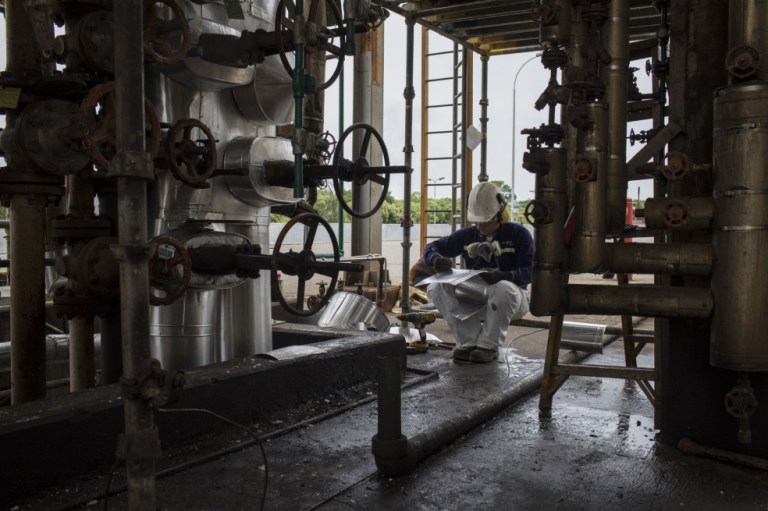 ¿A qué se debe la caída de Ecopetrol en la bolsa de valores?