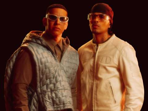 “Panties y brasieres”, Rauw Alejandro sorprende a sus seguidores con Daddy Yankee