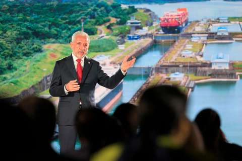 Se prevé la construcción de un importante gasoducto en el Canal de Panamá