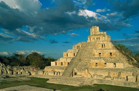 Los mayas desarrollaron tablas que predecían eclipses durante siglos