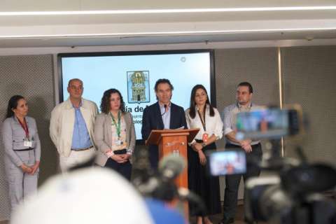 Alcaldía de Medellín demandará al Gobierno por crisis en el sector salud