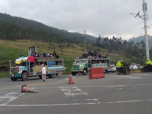 En la mañana del jueves 12 de abril, llegó la minga indígena, procedente del Cauca y el Valle del Cauca, a Bogotá.