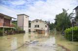 Inundaciones por lluvias en Italia dejan al menos ocho muertos