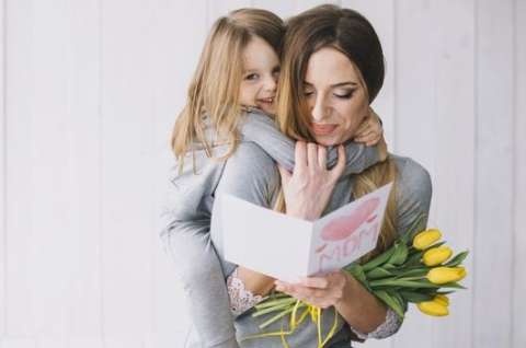 Frases y poemas para el Día de la Madre