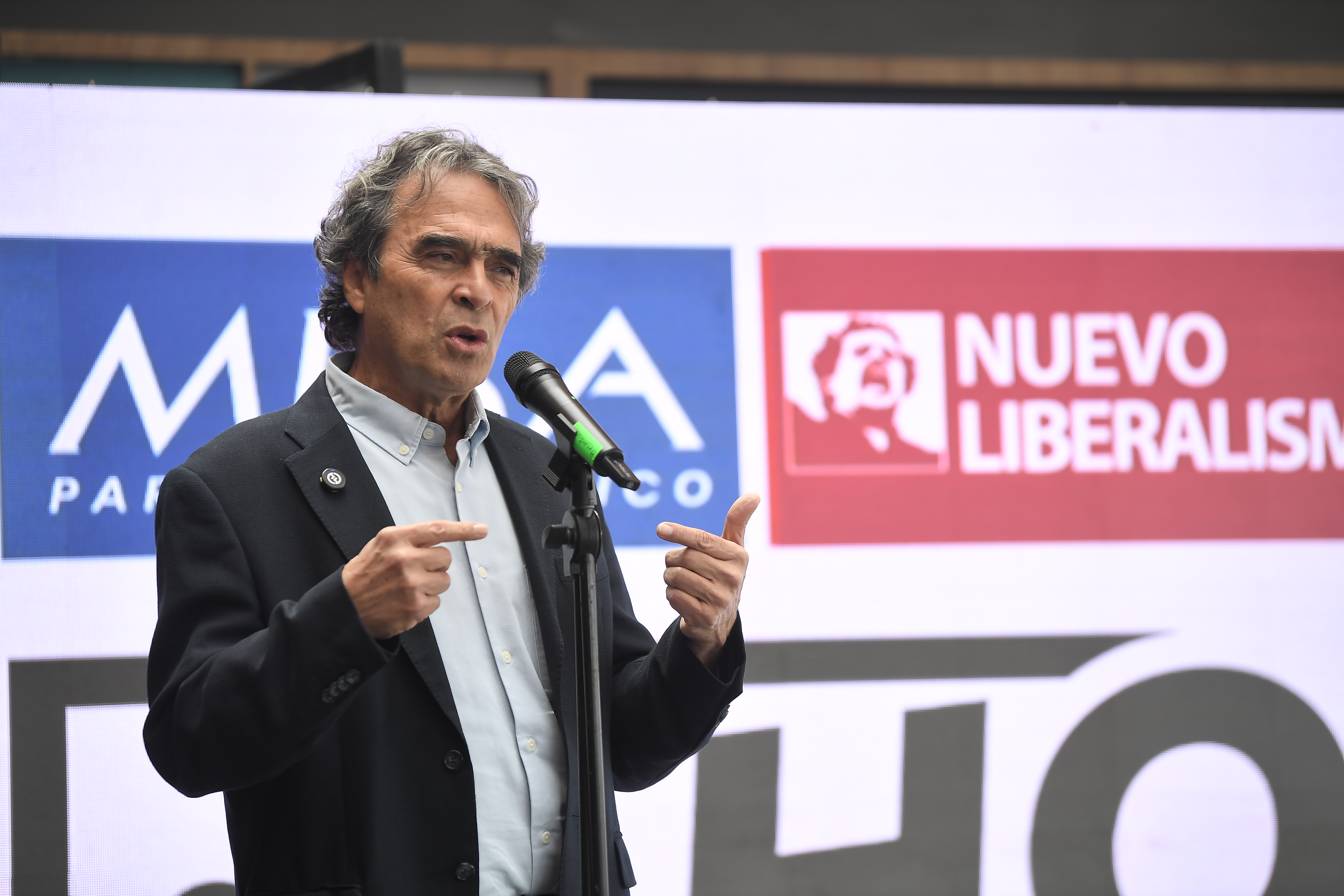 Durante la presentación de la Coalición Ahora Colombia, integrada por los partidos Mira, Nuevo Liberalismo y Dignidad y Compromiso de cara a las elecciones al Congreso de 2026.