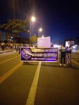 Ambientalistas marchan en defensa de los árboles y humedales, en el suroccidente de Bogotá