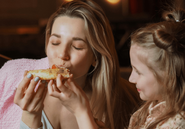 Qué cocinarle a mamá este Día de la Madre: siete recetas rápidas y económicas