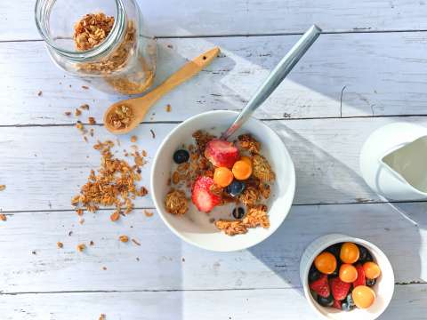 Prepara tu propia granola saludable en casa