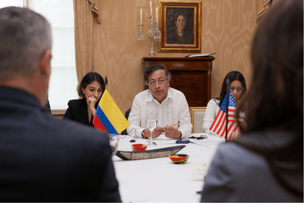 La canciller Laura Sarabia acompañó al presidente Gustavo Petro, junto a la directora del Dapre, Angie Rodríguez, a una reciente reunión con delegados de alto nivel de Estados Unidos.