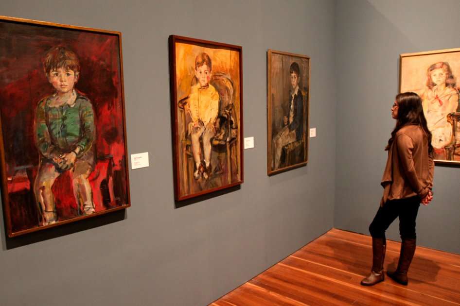 Los asistentes a la exposición podrán observar 55 obras del artista colombo-español Juan Antonio Roda, fallecido en 2003, desde este viernes 11 de abril hasta el próximo 3 de agosto.