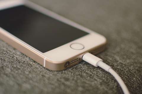 Apagón de celulares en colegios: lo que se debe fortalecer más allá de la prohibición