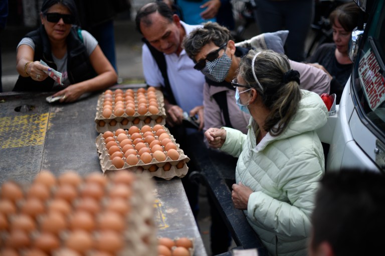 El paro sigue afectando a los productores en las regiones 