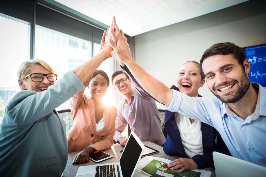Las ruedas de negocios se destacan como un mecanismo que contribuye a facilitar el encuentro entre emprendedores, empresarios, inversionistas e instituciones, en la búsqueda de abrir oportunidades de compra y venta de servicios, crear alianzas e intercambiar conocimientos.